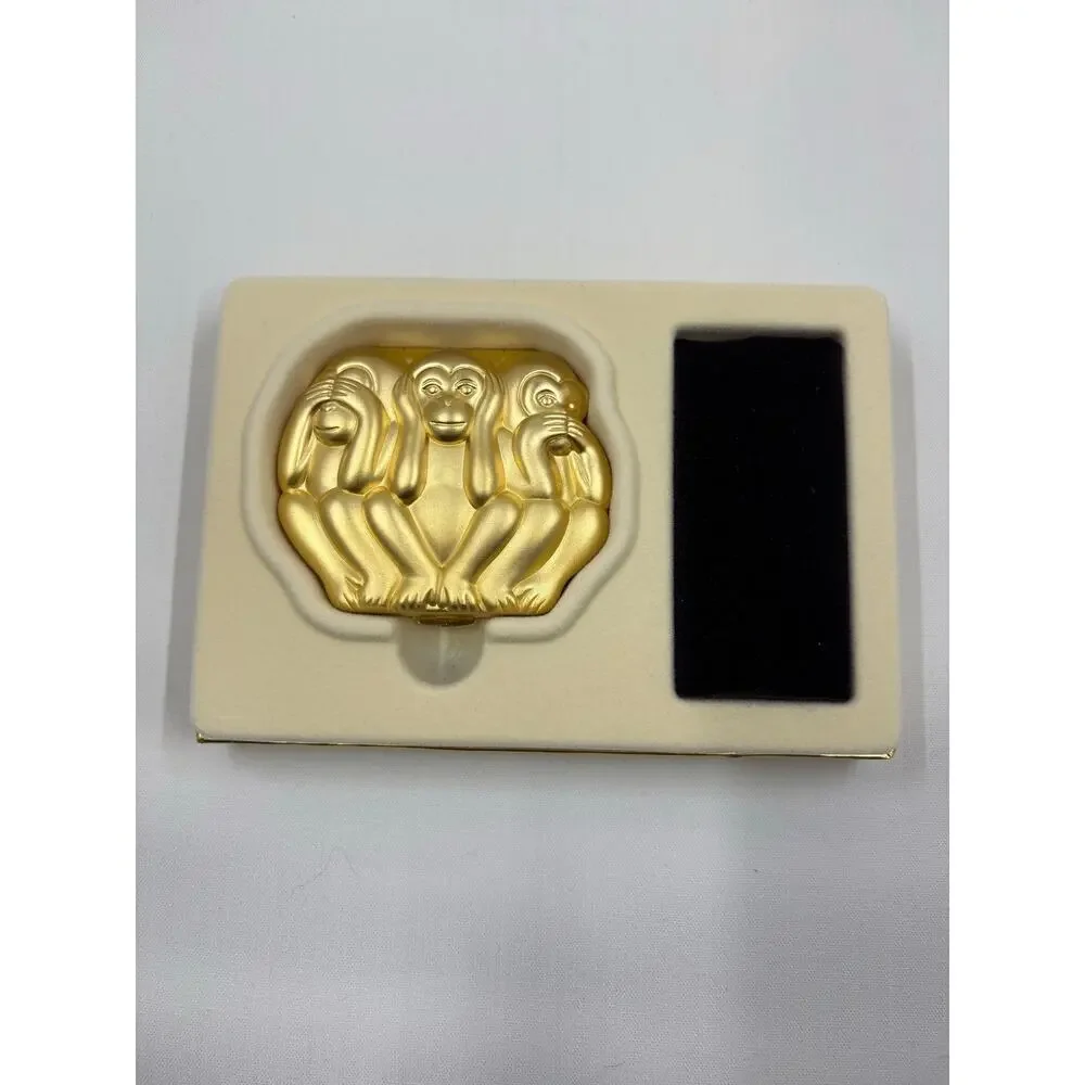 Estée Lauder -Mystical Monkeys Compact - Translucent Powder